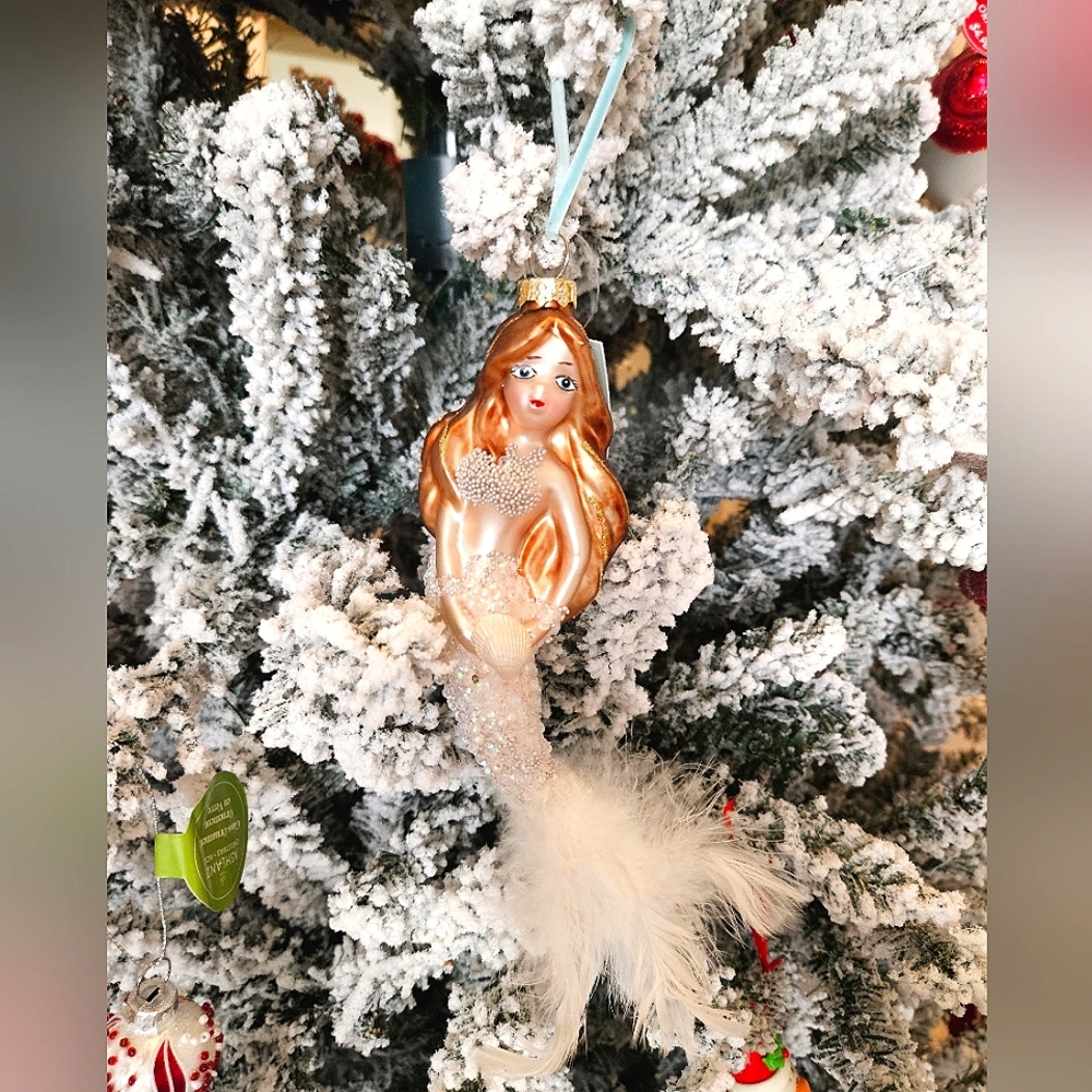 🧜🏼‍♀️ Stunning Glass Mermaid Ornament 🧜🏼‍♀️